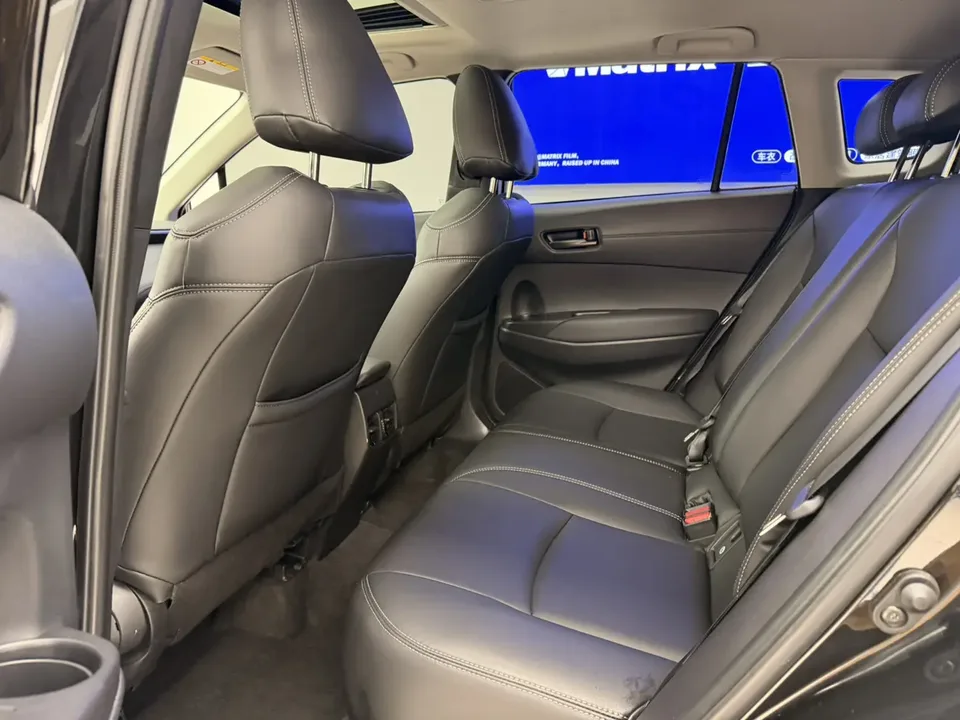 Toyota CorollaCross 2.0L CVT Deluxe Edition 2023 — миниатюра 5