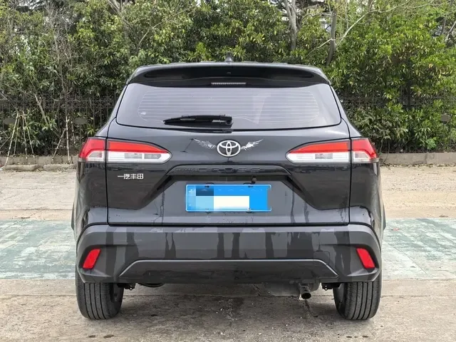 Toyota CorollaCross 2.0L CVT Pioneer Edition 2023 — миниатюра 2