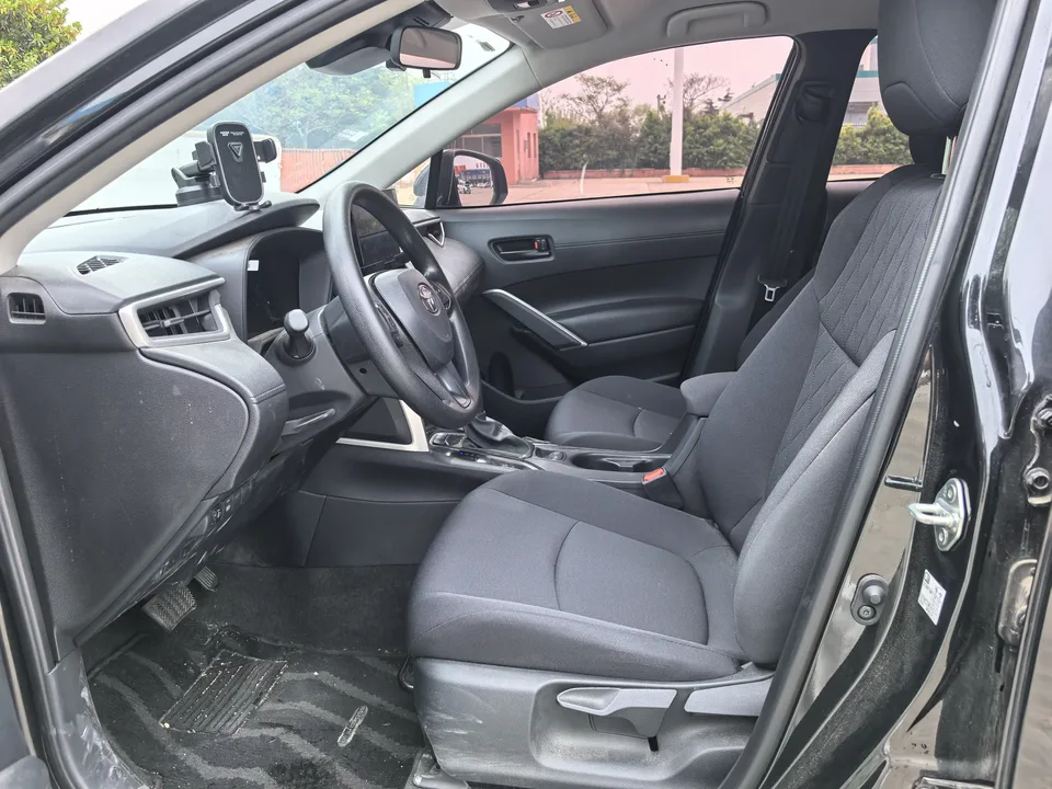 Toyota CorollaCross 2.0L CVT Pioneer Edition 2023 — миниатюра 3