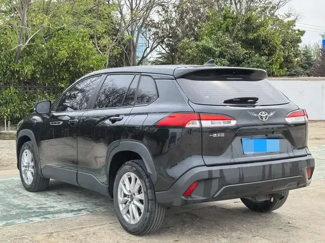 Toyota CorollaCross 2.0L CVT Pioneer Edition 2023 — миниатюра 4