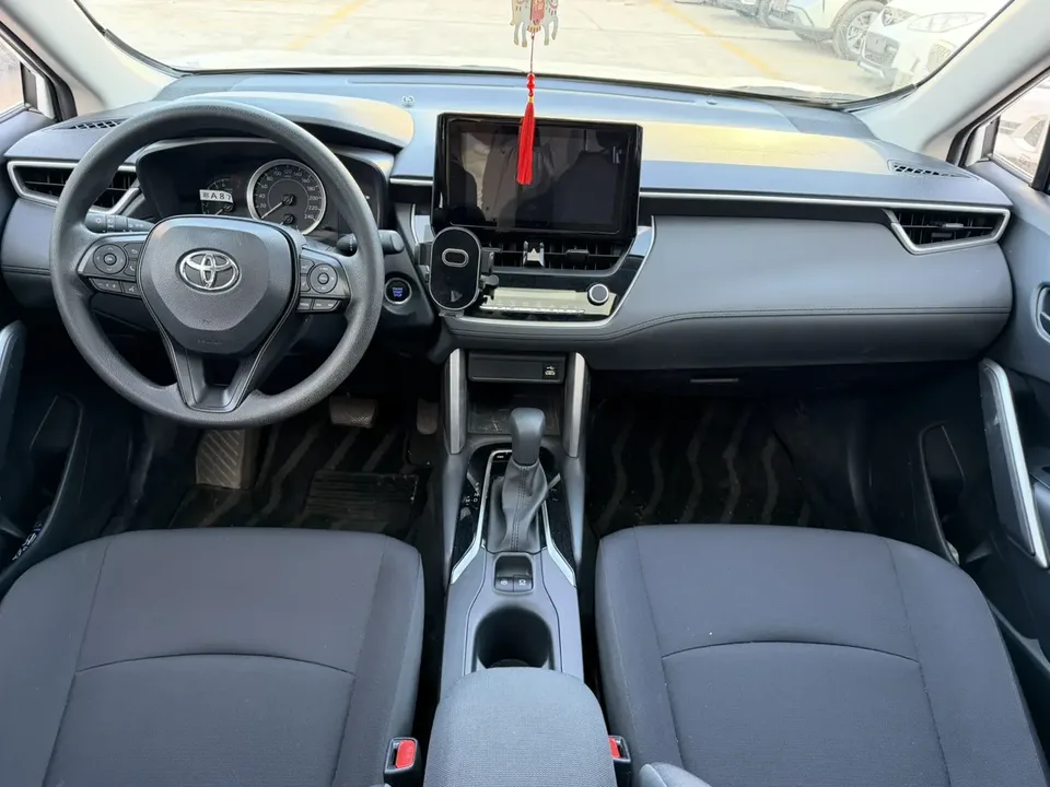 Toyota CorollaCross 2.0L Elite Edition 2022 — миниатюра 3
