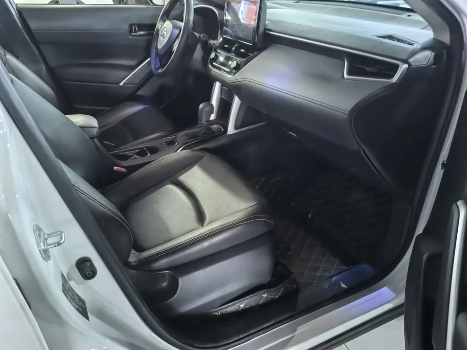 Toyota CorollaCross 2.0L Deluxe Edition 2022 — миниатюра 5