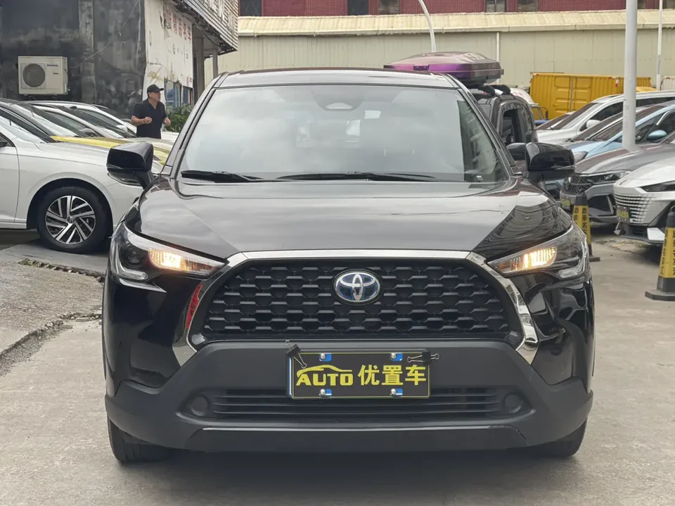 Toyota CorollaCross 2.0L Intelligent Electric Hybrid Dual Engine Pioneer Edition 2024 — миниатюра 2