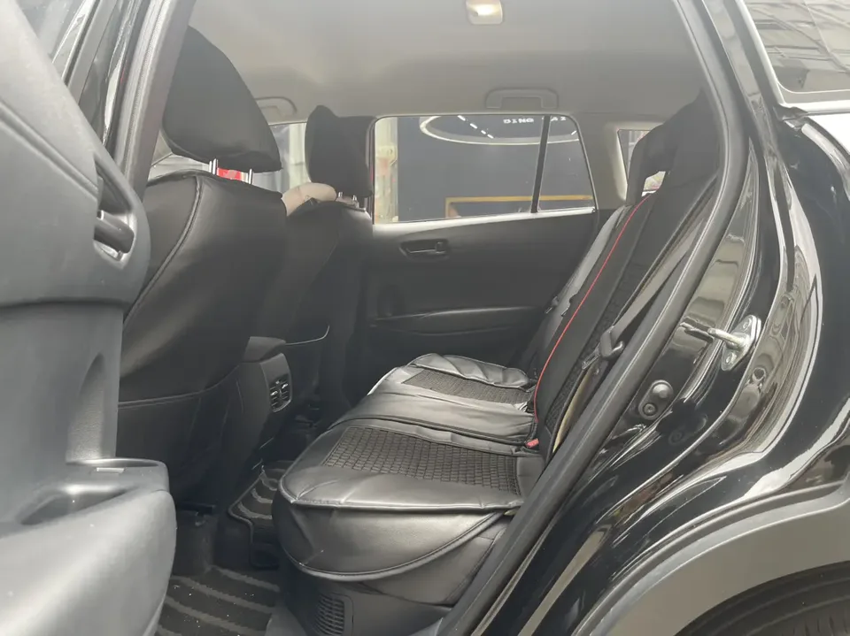 Toyota CorollaCross 2.0L Intelligent Electric Hybrid Dual Engine Pioneer Edition 2024 — миниатюра 3
