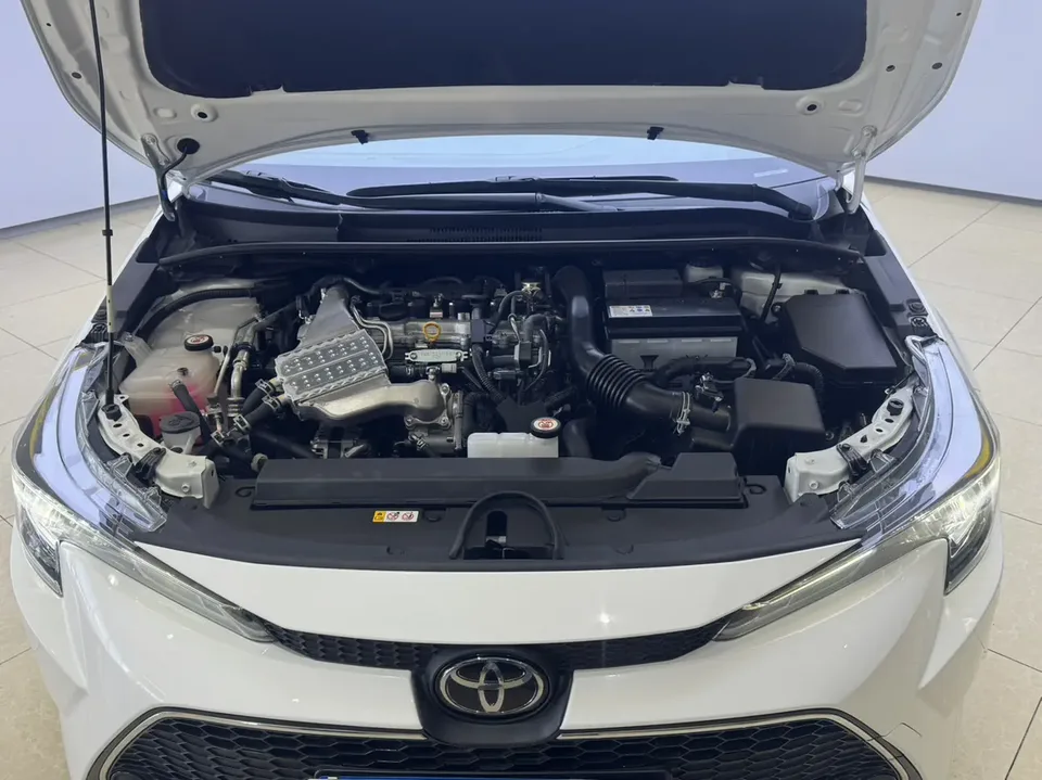 Toyota Levin 2022 Lelink 185T CVT Luxury Edition 2022 — миниатюра 2