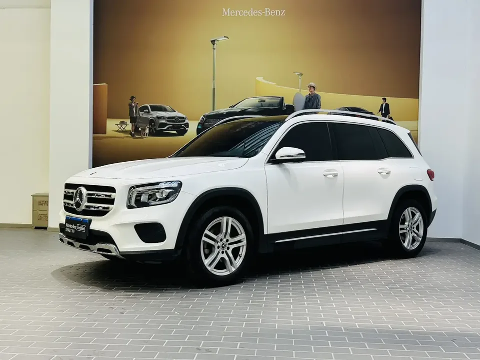 Mercedes-Benz GLB-Class 2023
