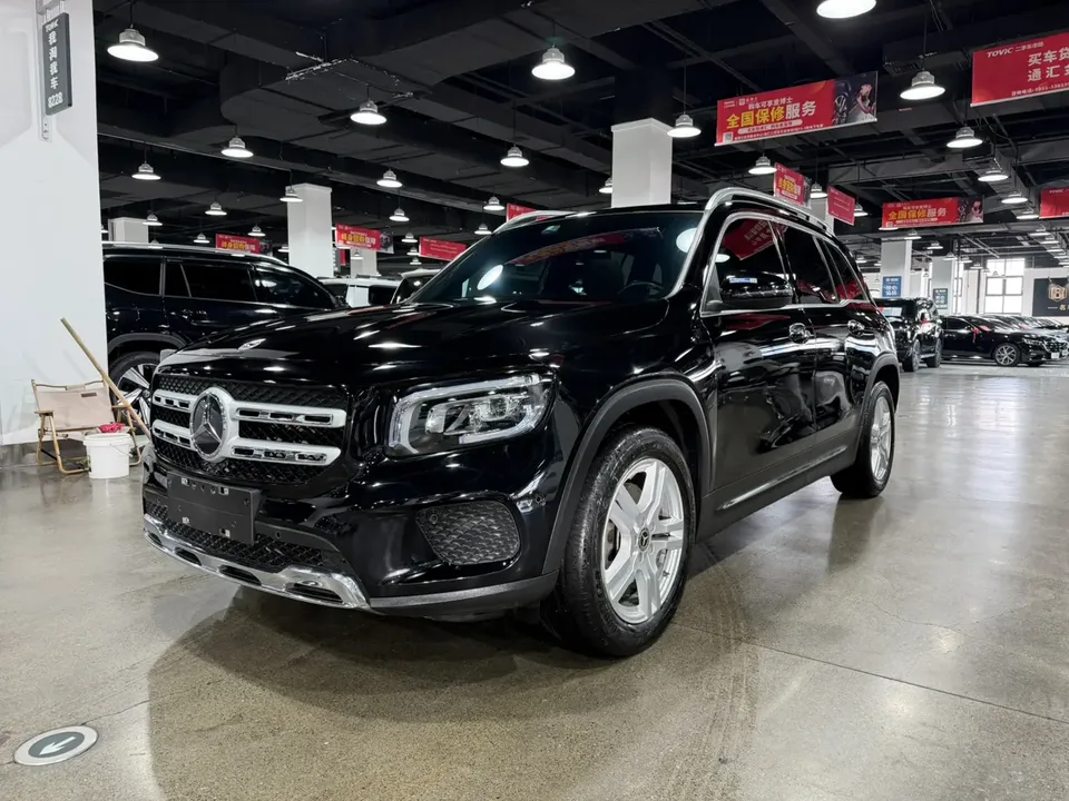 Mercedes-Benz GLB-Class 2023