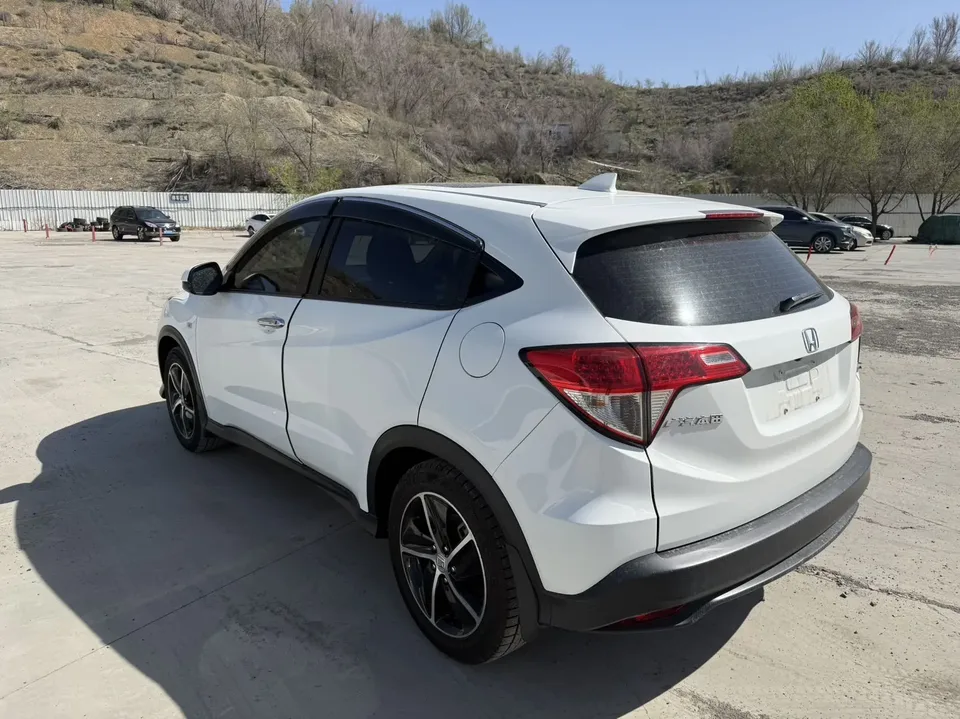 Honda VEZEL Binzhi 2020 1.5L CVT Elite Edition 2022 — thumbnail 4