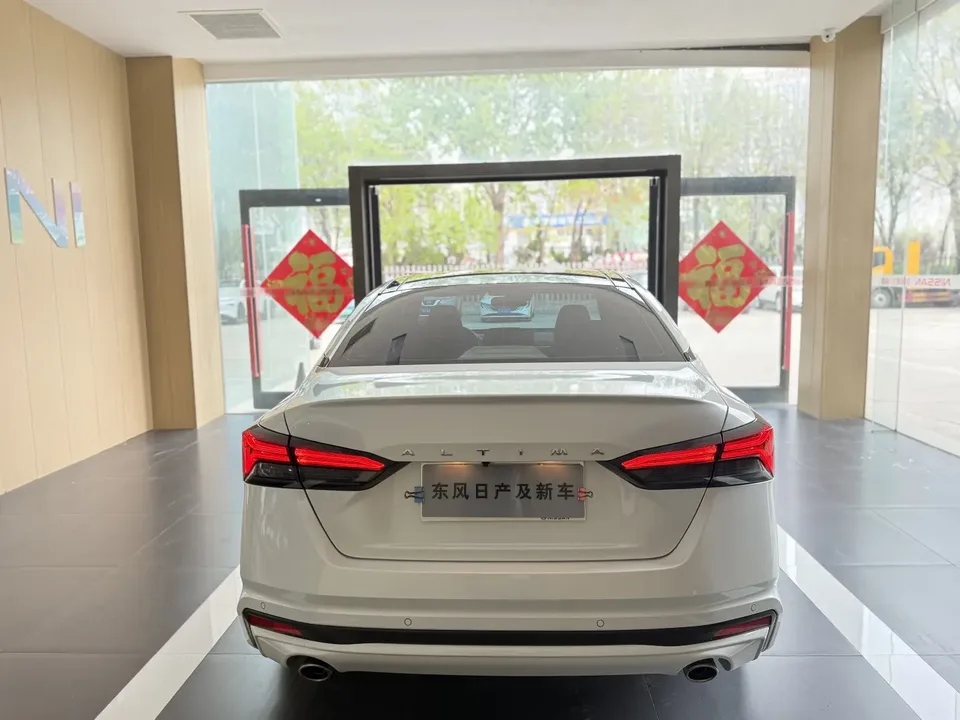 Nissan Altima Teana 2025 Teana 2.0L XL-TLS Enjoy Edition 2024 — thumbnail 2
