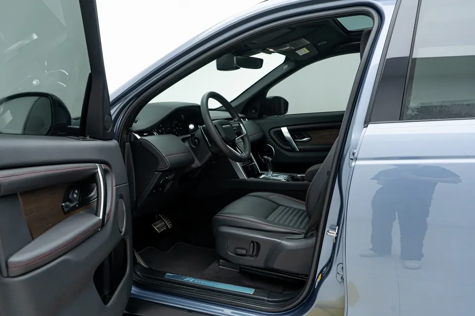 Land Rover Discover Sports facelift 249PS R-Dynamic S performance version 5-seater 2023 — миниатюра 5
