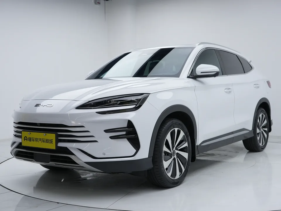 BYD Song PLUS DM DM-i Champion Edition 110KM Flagship PLUS 2023 — фото 1, купить с доставкой в Москву
