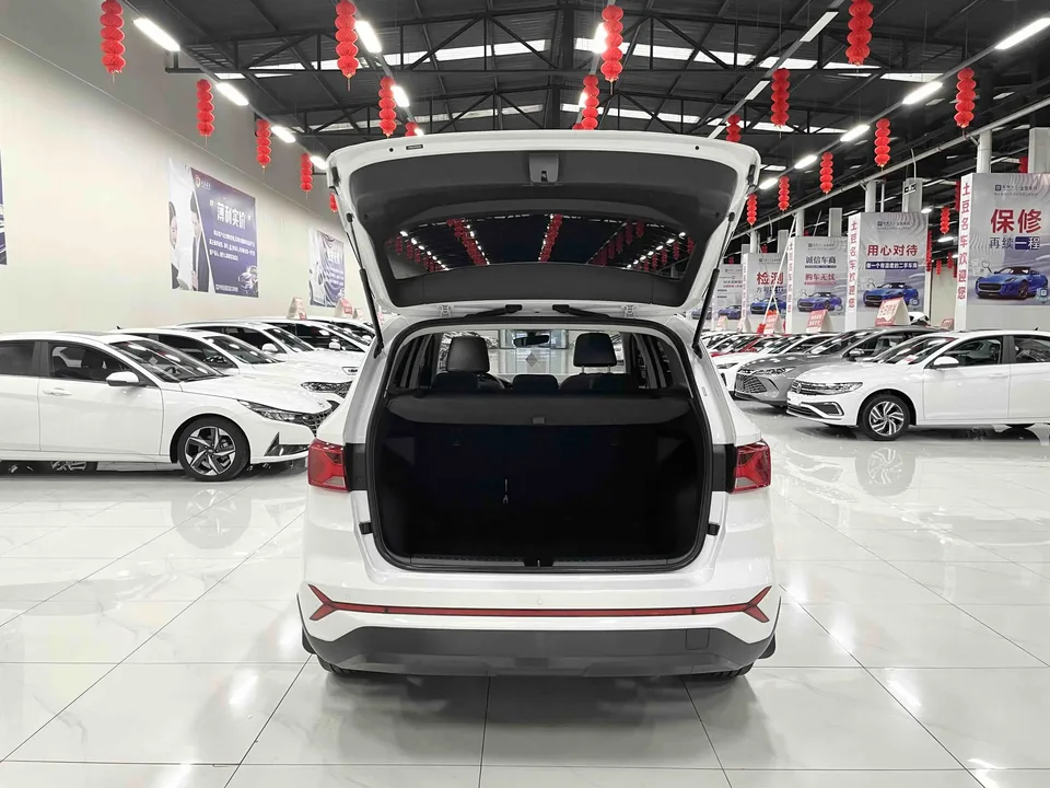 Jetta VS7 280TSI Automatic High Gloss Glory Edition 2023 — миниатюра 3