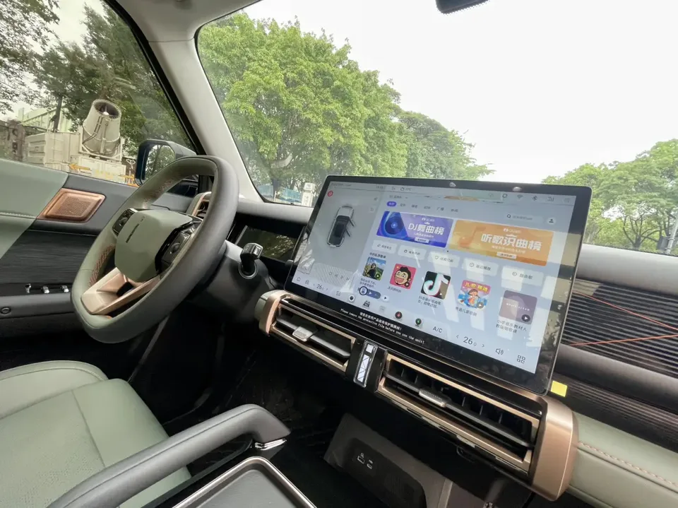 iCAR 03 two-wheel drive long-range version 2025 — миниатюра 4