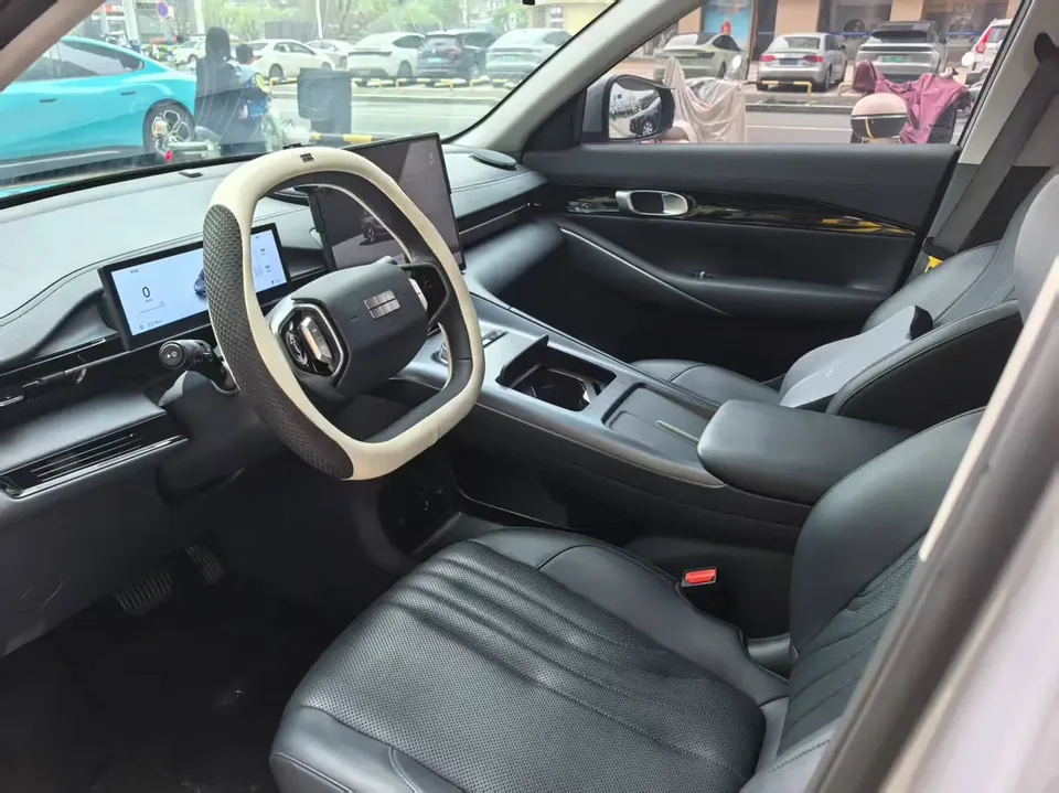Geely Galaxy E5 440km Sailing Edition 2025 — миниатюра 3
