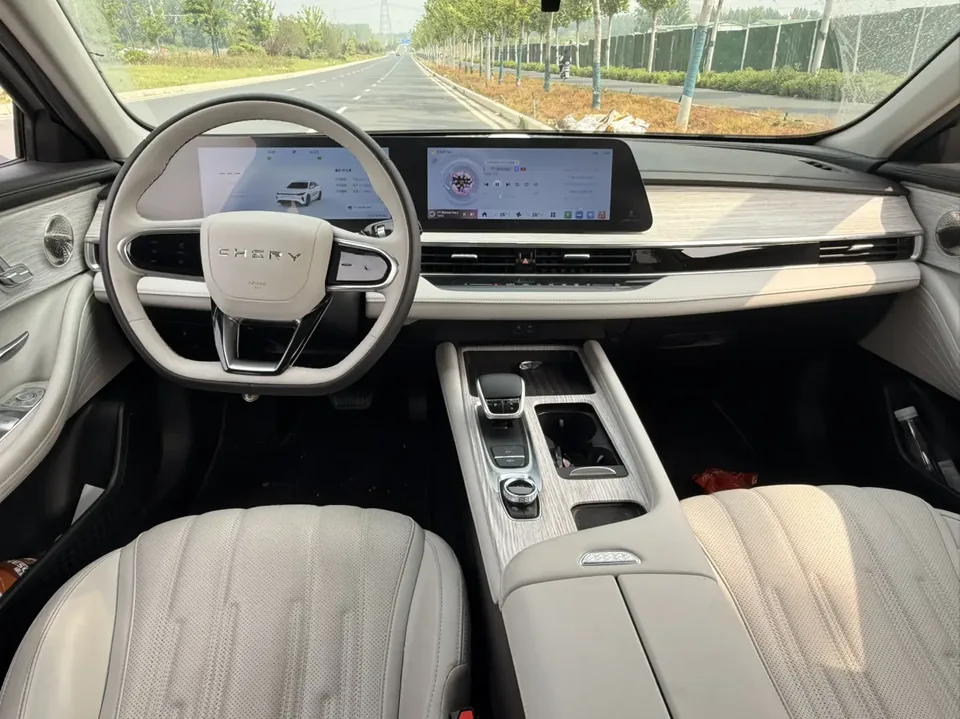 Chery Fengyun A8 127 Zhufeng Edition 2024 — миниатюра 5