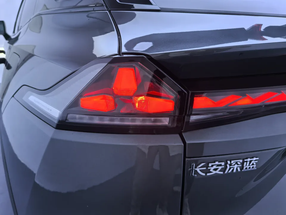 Deepal dark blue S07 285Max Qiankun Intelligent Driving ADS SE Extended Range Edition 2024 — миниатюра 2