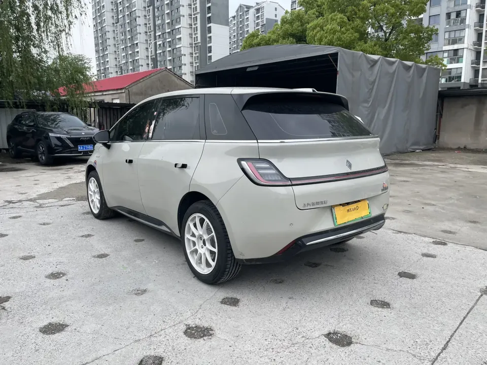 Baojun clouds clouds 2023 460 Pro 2024 — миниатюра 4