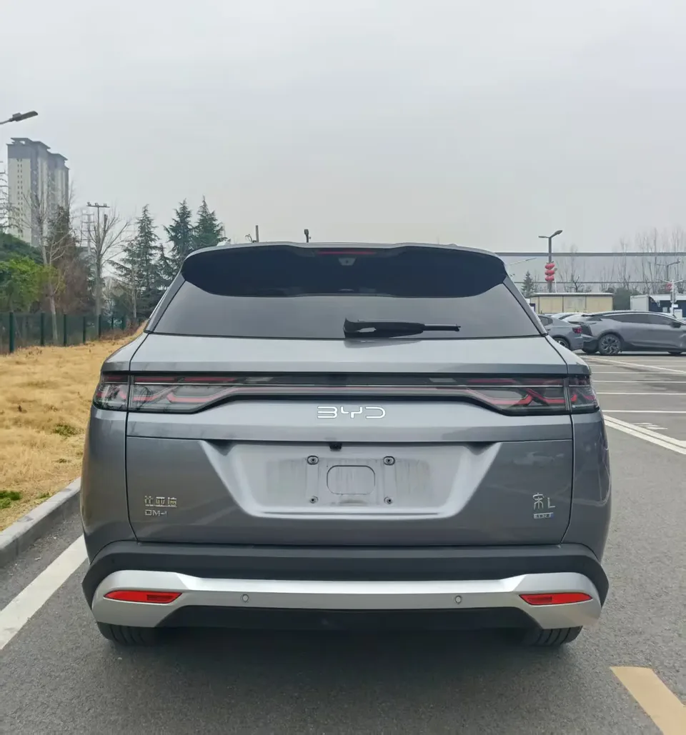 BYD Song L DM Intelligent Driving Edition DM-i 112KM Beyond Edition 2025 — миниатюра 2