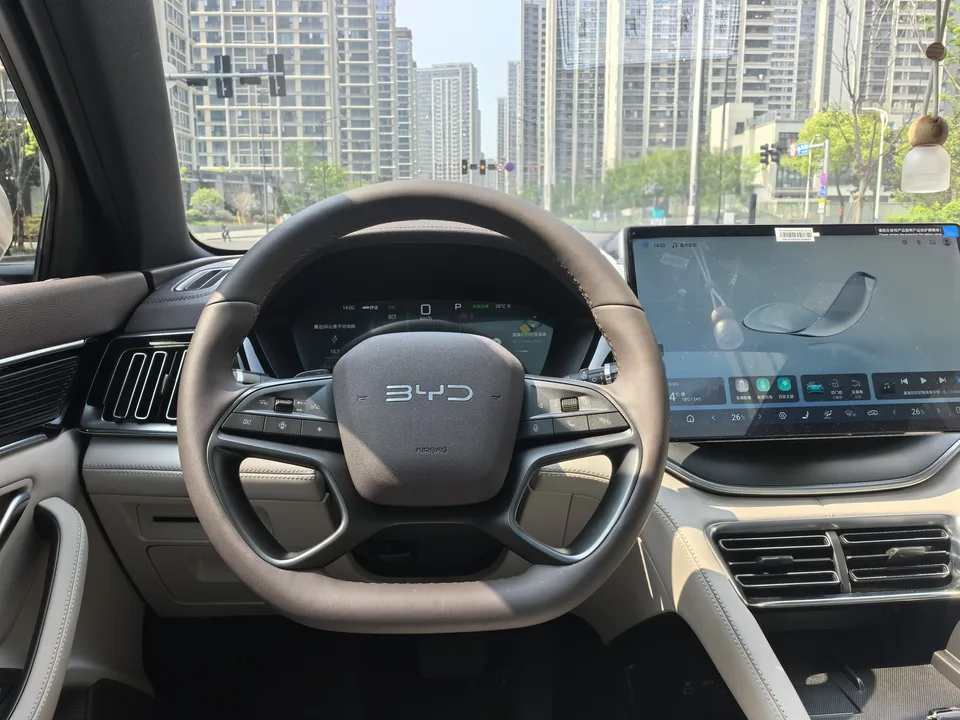 BYD Song PLUS EV Smart Driving Edition 520KM Premium Edition 2025 — миниатюра 4