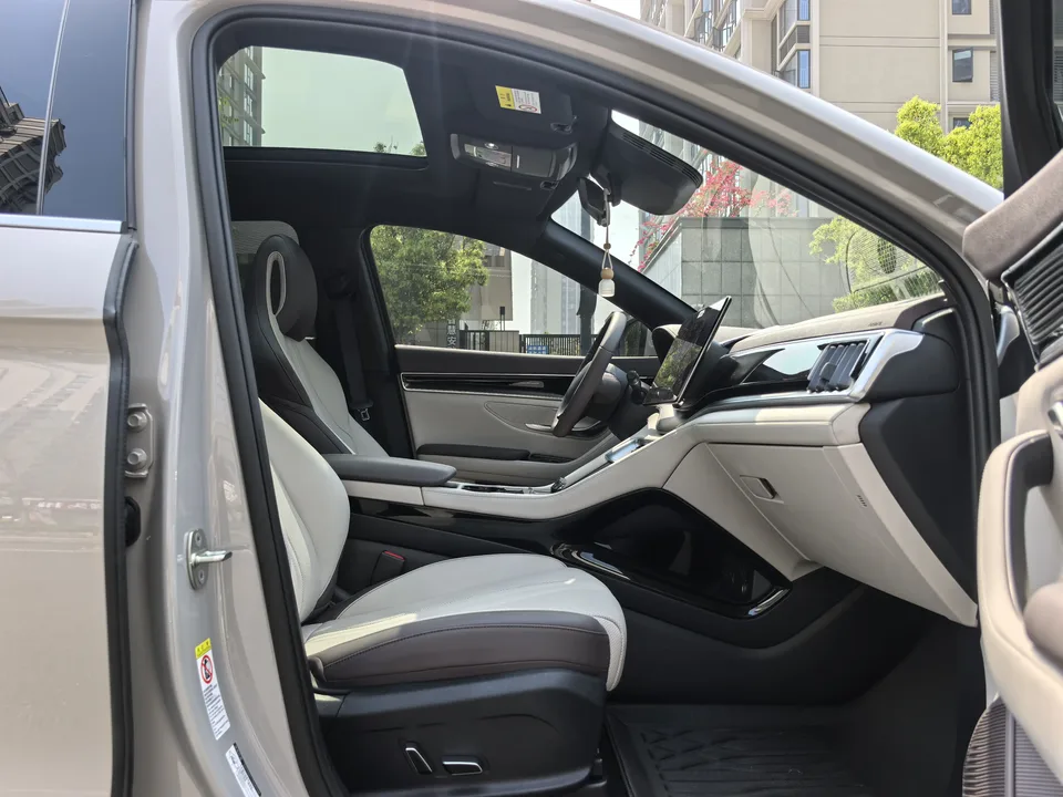 BYD Song PLUS EV Smart Driving Edition 520KM Premium Edition 2025 — миниатюра 5