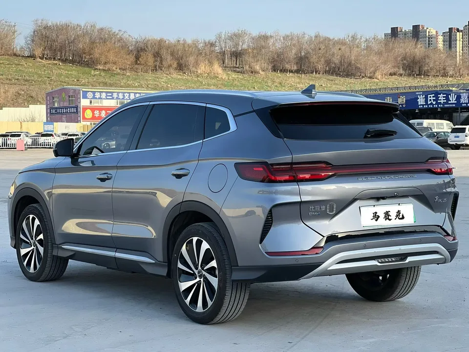 BYD Song PLUS DM DM-i Honor Edition 150KM Flagship PLUS 2024 — миниатюра 4