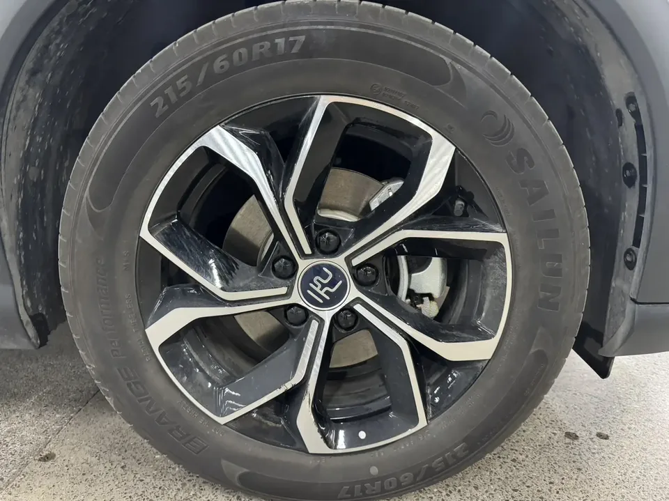BYD Yuan Plus Honor Edition 430KM Transcendence Type 2025 — миниатюра 3