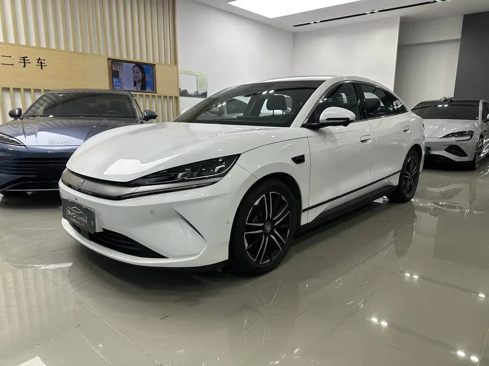 BYD Qin L EV 2025