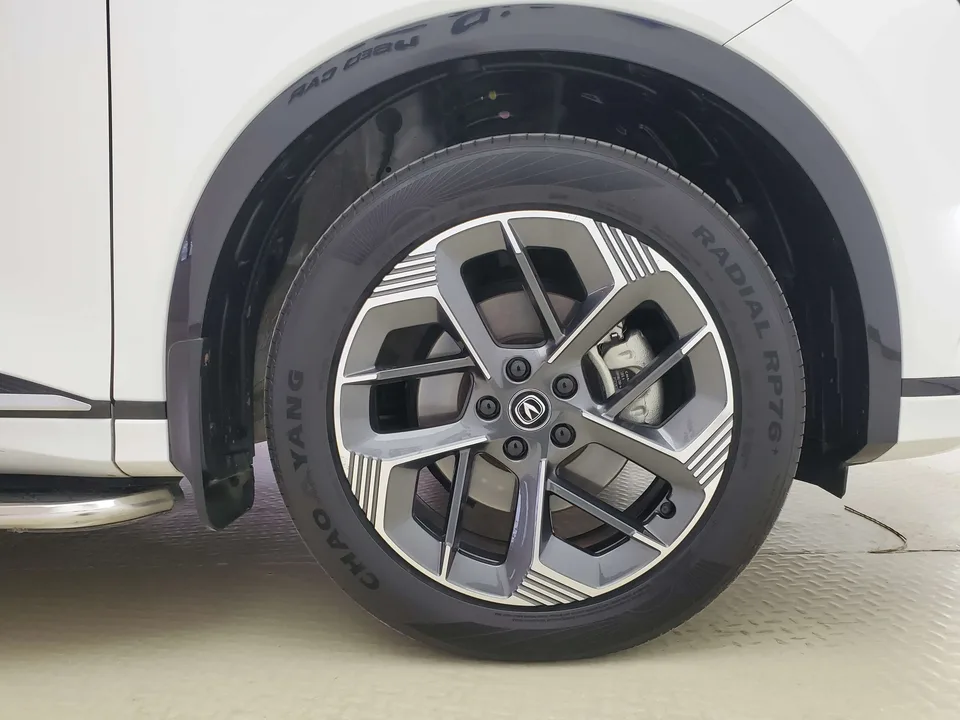 Changan CS75PLUS Changan CS75 PLUS 2025 fourth generation 1.5T New Blue Whale Smart Premium Edition 2024 — миниатюра 3