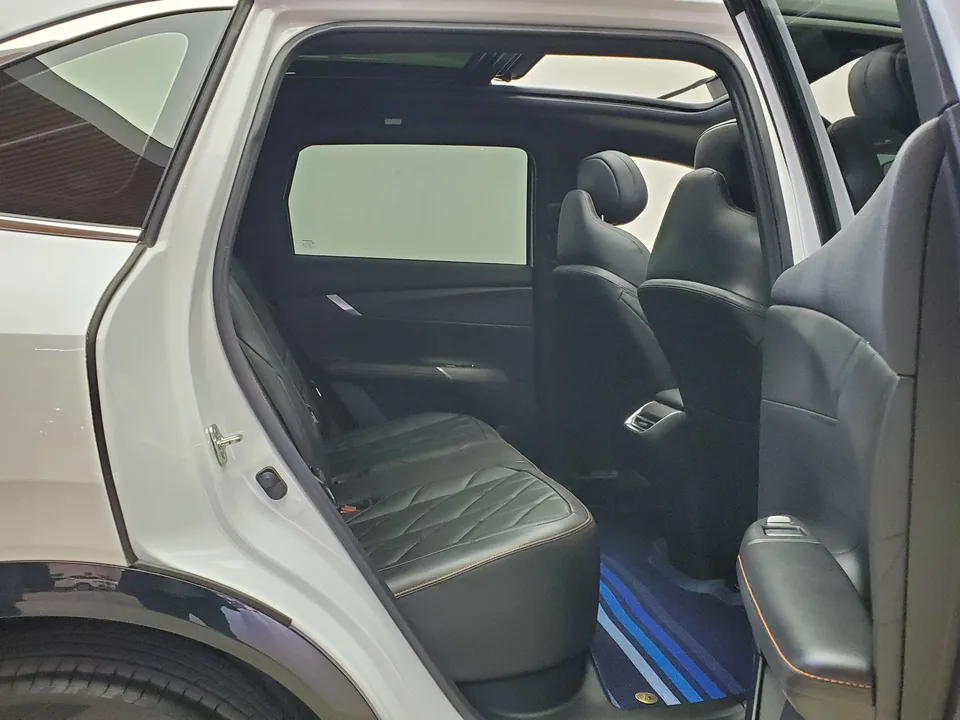Changan CS75PLUS Changan CS75 PLUS 2025 fourth generation 1.5T New Blue Whale Smart Premium Edition 2024 — миниатюра 5