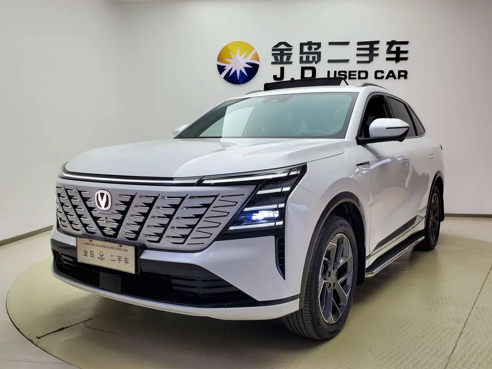 Changan CS75PLUS Changan CS75 PLUS 2025 fourth generation 1.5T New Blue Whale Smart Premium Edition 2024 — фото 1, купить с доставкой в Москву