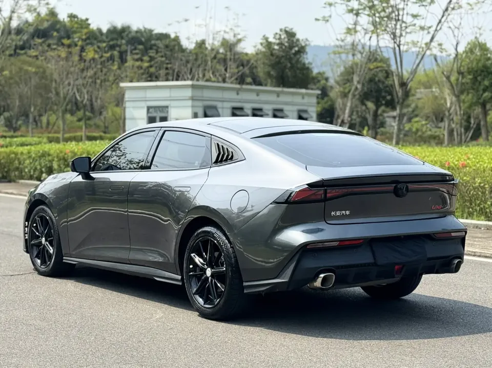 Changan UNI-V 1.5T Premium Edition 2023 — миниатюра 5