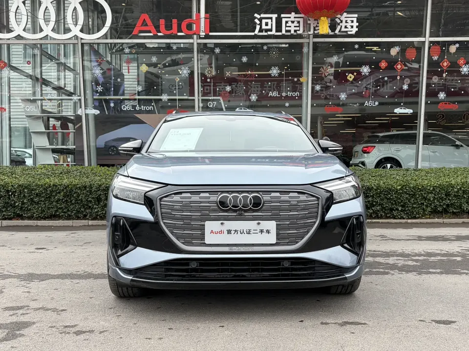 Audi Q4 e-tron 2024