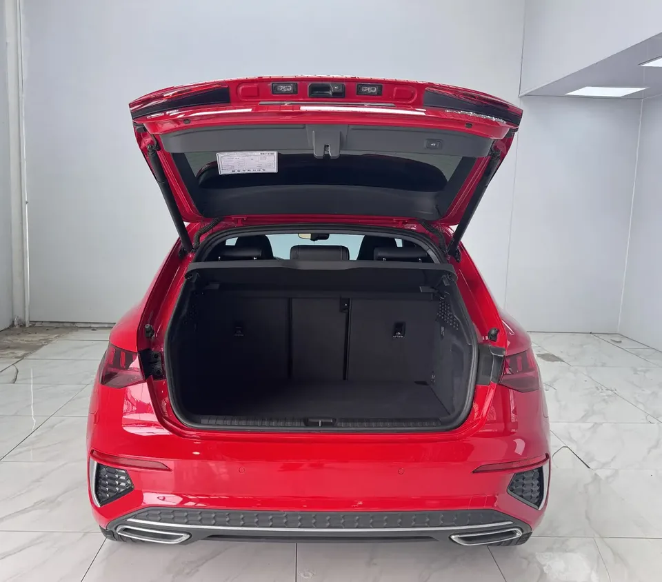 Audi A3 Sportback 35 TFSI stylish and sporty 2022 — миниатюра 5