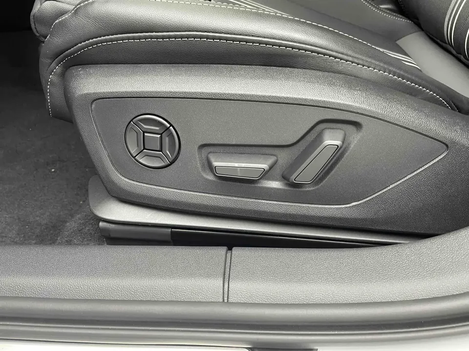 Audi A3 A3L Limousine 35 TFSI Fashion Sports 2023 — миниатюра 3