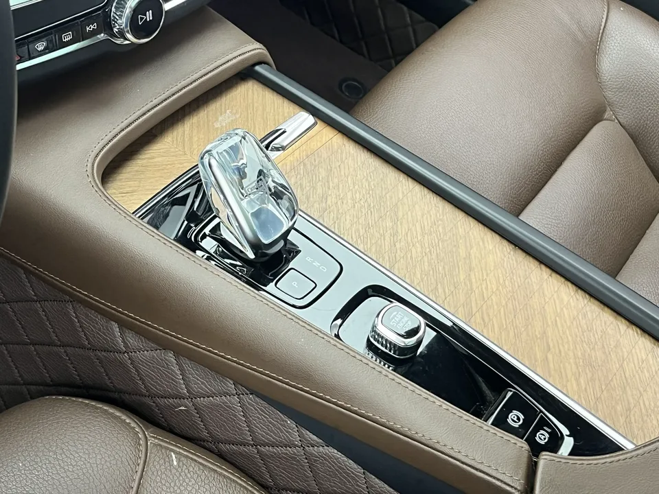 Volvo S90 Volvo S90 2023 B5 Zhiyi Deluxe Edition 2023 — миниатюра 3