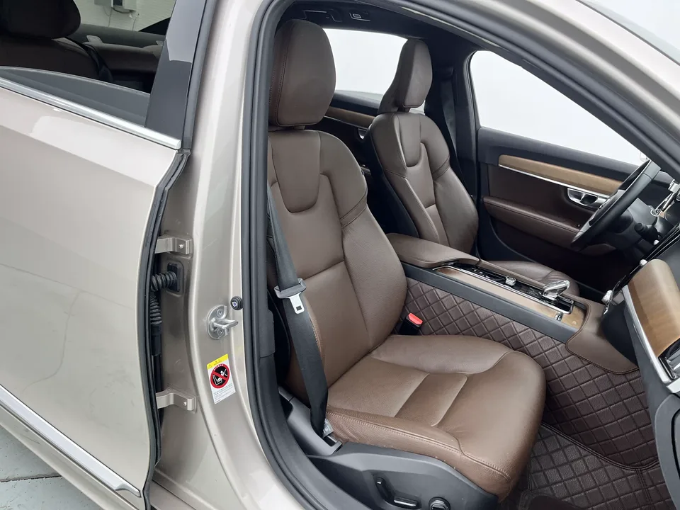 Volvo S90 Volvo S90 2023 B5 Zhiyi Deluxe Edition 2023 — миниатюра 4