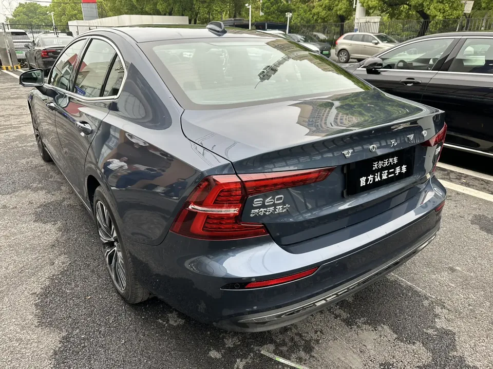 Volvo S60 Volvo S60 2025 B4 Zhiyuan Luxury Edition 2025 — миниатюра 5
