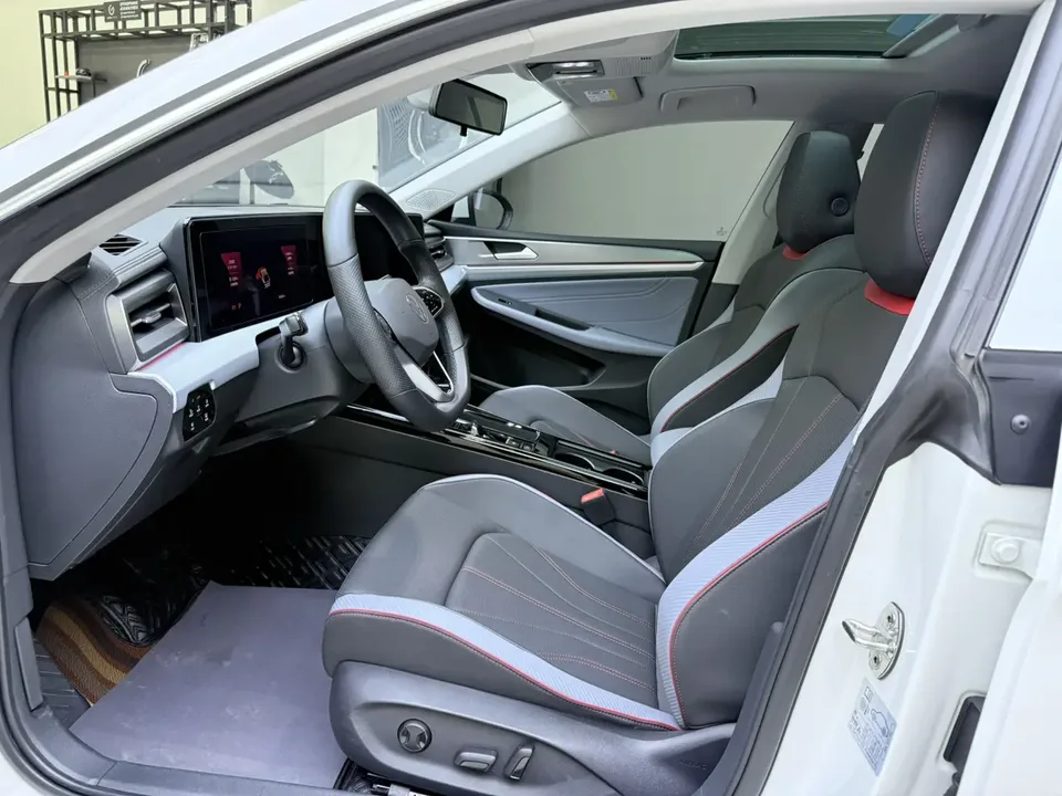 Volkswagen Lamando Lingdu Lingdu L 280TSI DSG Cool Edition 2022 — миниатюра 3