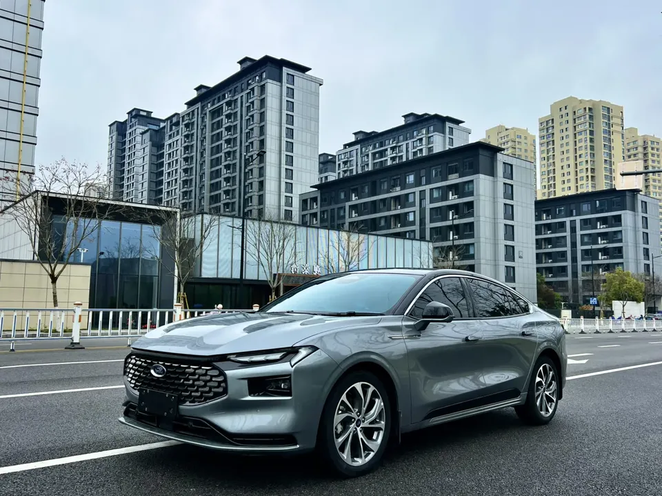 Ford Mondeo 2022