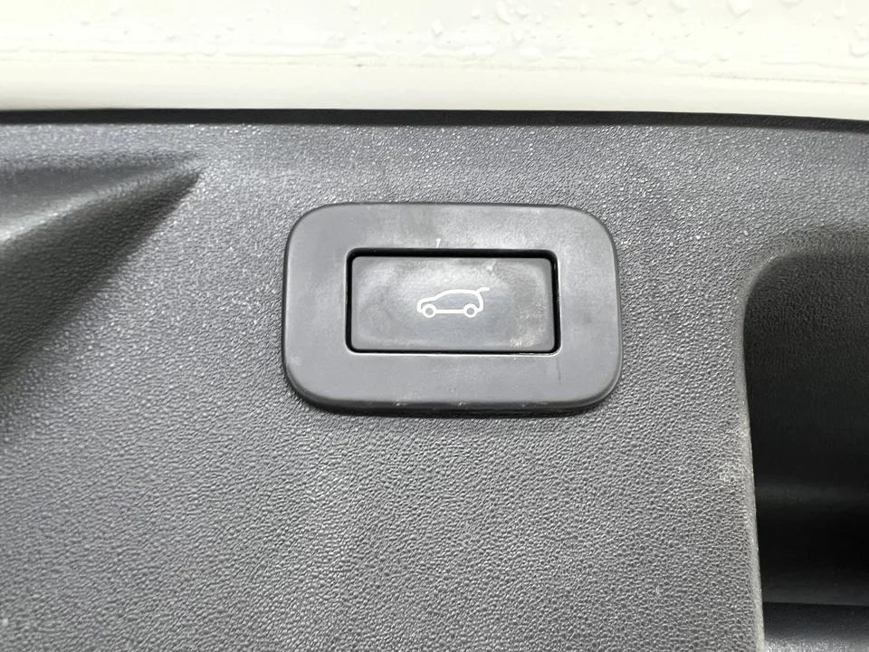 Land Rover Discover Sports Discover Sports 2023 249PS R-Dynamic S Performance Edition 5 Seaters 2023 — thumbnail 5