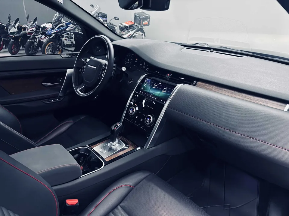 Land Rover Discover Sports Discovery Sport 2022 249PS R-Dynamic S Performance Edition 5 Seaters 2022 — миниатюра 3