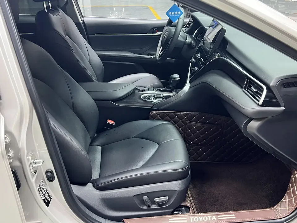 Toyota Camry 2.0GVP Leading Edition 2023 — миниатюра 4