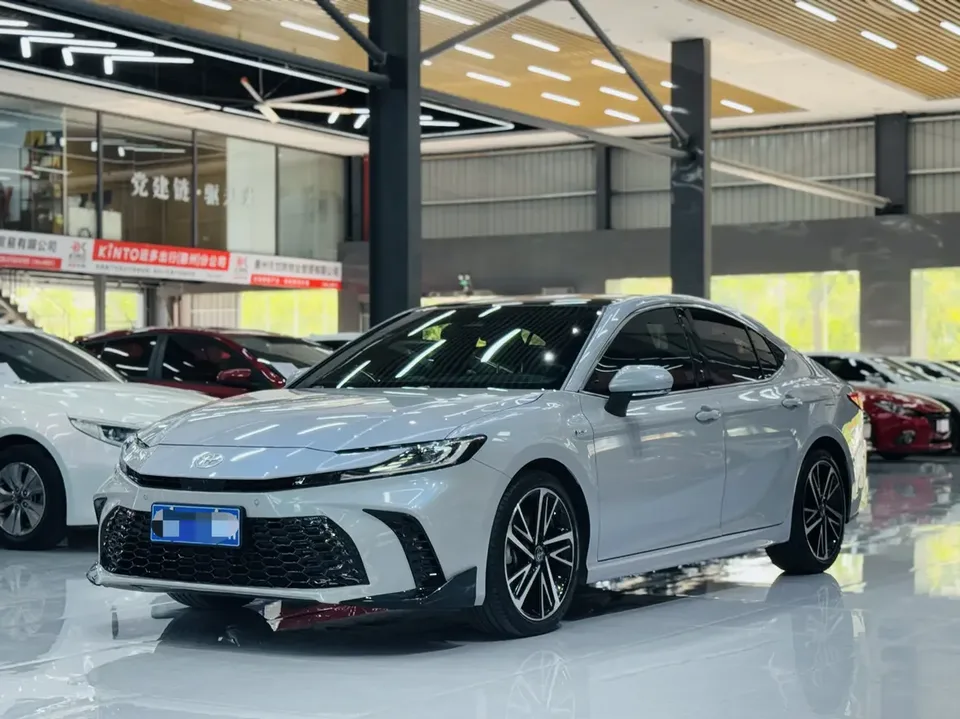 Toyota Camry 2024