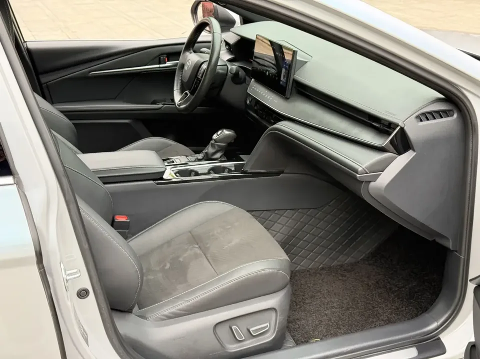 Toyota Camry 2.0S Sport Edition 2024 — миниатюра 3