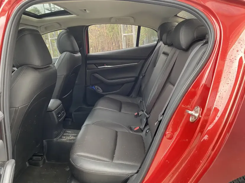 Mazda Axela Mazda3 Angkesela 2021 2.0L Automatic Elegant Edition 2022 — thumbnail 3