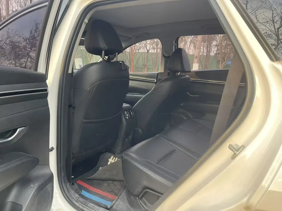 Hyundai tucson l Tucson L 1.5T GLX two-wheel drive elite version 2023 — миниатюра 3