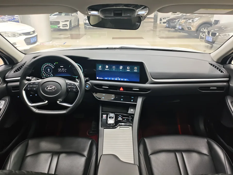 Hyundai Sonata Sonata 270TGDi GLS DCT Elite Edition 2022 — миниатюра 3