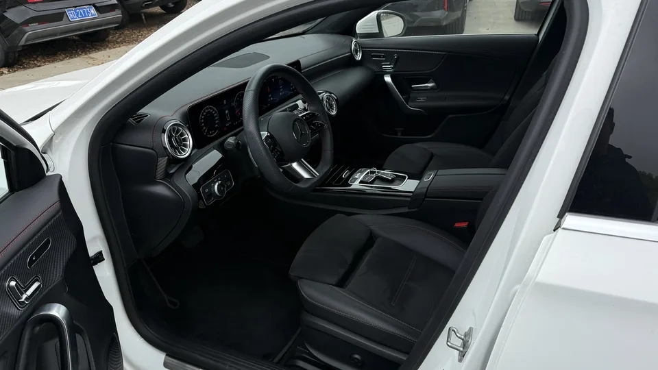 Mercedes-Benz Mercedes Benz A Class A 200 L Fashion Edition 2025 — миниатюра 5