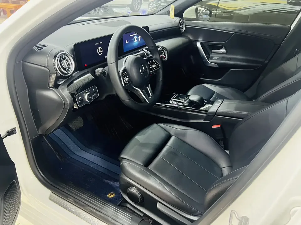 Mercedes-Benz Mercedes Benz A Class Mercedes-Benz A-Class 2023 A 200 L Sports Sedan Dynamic Edition 2023 — миниатюра 5
