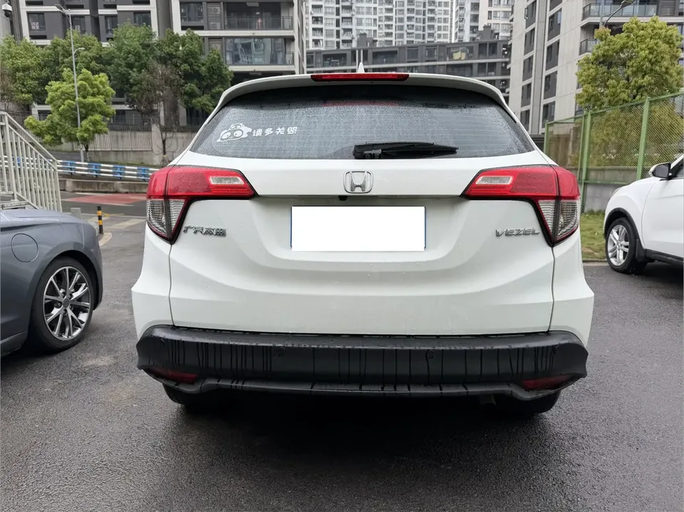 Honda VEZEL 1.5L CVT Elite Intelligent Edition 2022 — миниатюра 5